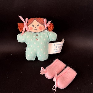 1999 Madeline 2.5” mini doll with pink slippers for 8” doll. See pics.