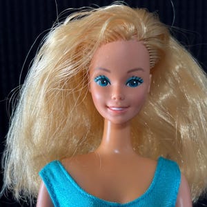 1985年ヴィンテージ Barbieバービー トロピカルハワイアンティーク