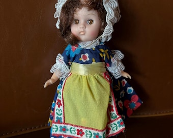 1972 Vogue 8” Ginny “Far Away Lands” Italy doll . Vinyl Collectors Series. Read below.