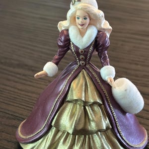 1996 Hallmark Holiday Barbie Ornament: Collector&#39;s Series #4, Flocked Hat and muff