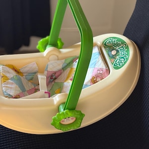 1983 Cabbage Patch Kids Doll Carrier Seat by Coleco (16"x14"x5")