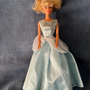 1991 Mattel/Disney Classics Cinderella Barbie Doll. Vintage 1990s.  #1624. VGUC with partial original outfit, as pictured. See pics & detail