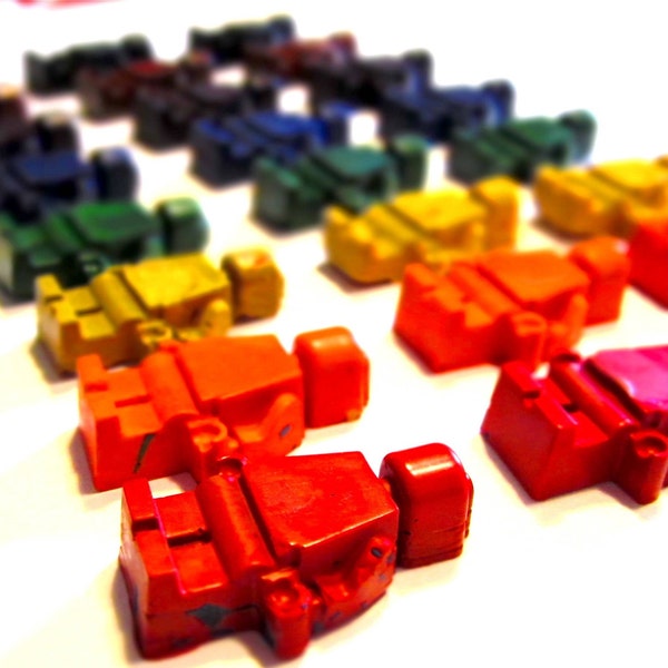 Recycled Crayons - Building Block Men Rainbow Crayons (Set of 8)