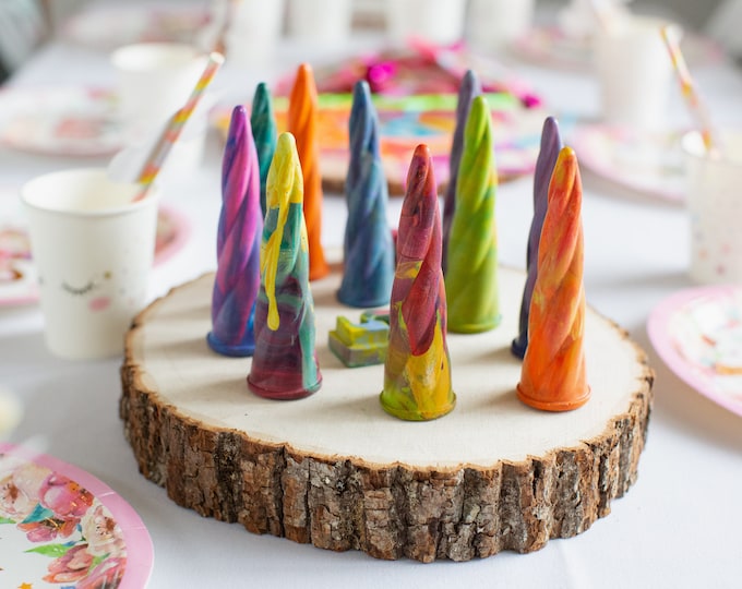 Unicorn Party CRAYONS - Large Unicorn Horn Rainbow Crayons - Birthday Gift for Kids - Birthday Party Unicorn Favor Crayons - Unicorn Crayons