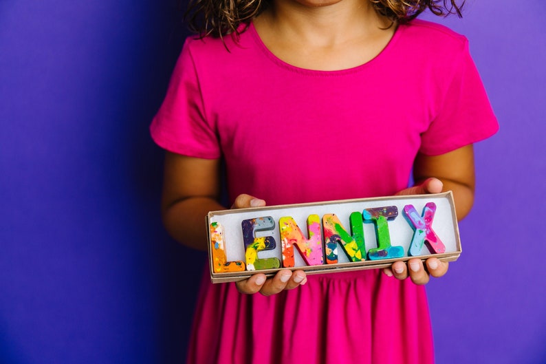 Each rainbow crayon letter is easy to hold and features an array of bright colors, which blend together in endless combinations as you create your masterpiece. Art2theExtreme name crayons come ready-to-gift and are a unique birthday gift for kids.