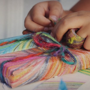 Dodatek do pakowania prezentów – Opcja pakowania prezentów dla oryginalnych zestawów kredek Rainbow Crayon Name