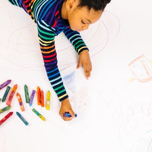 Spanish Colors Crayon Stix® Rainbow Crayon Set, Color sólido, Crayones de gran tamaño, Mini Original Rainbow Crayon® Stix®, Crayones a granel para clase imagen 5