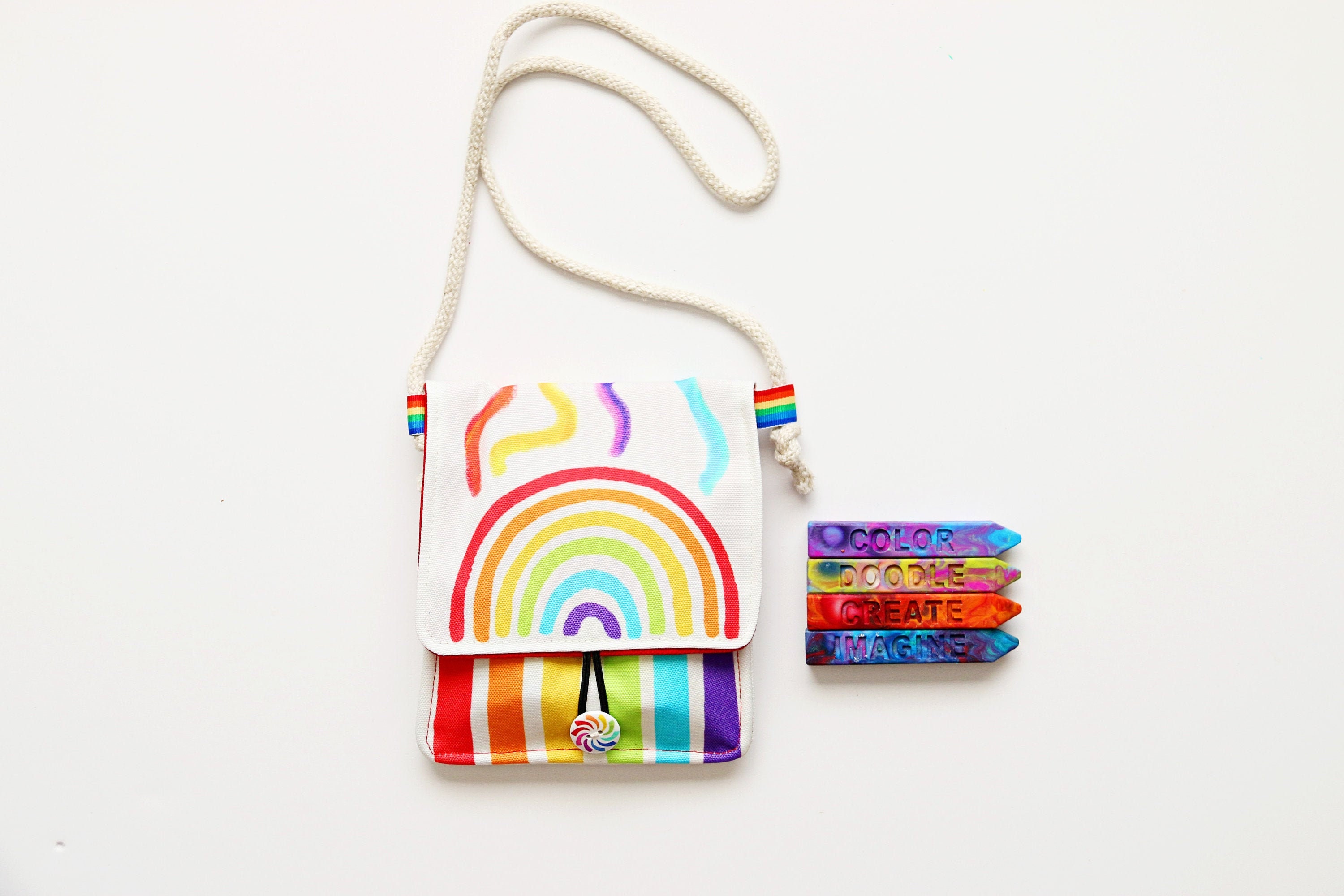 Crayola Rainbow Inspiration Art Case Deals, Coupons & Reviews