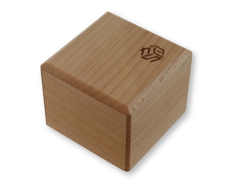 Japanese Karakuri Puzzle Box, Small Wooden Brain Teaser, IQ Logic Trick Box