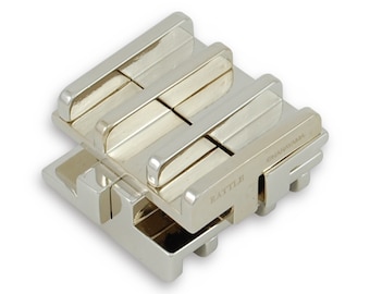Cast Rattle Metal Puzzle, Hanayama, Brain Teaser, Mechanical Puzzle, IQ Logic Teaser, 3D Puzzle, Puzzle, Huzzle