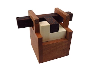 The Wishing Well Wood Puzzle from Pelikan Puzzles is wooden IQ Logic Puzzle, Brain Teaser, Puzzle Master, Burr Puzzle