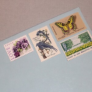 BLUMENLIEBE Unbenutzte Vintage Briefmarken Mail 5 Buchstaben 68 Cent Hochzeitsblumen Dekorieren mit Blumen Liebesbriefe Stiefmütterchen Bild 2