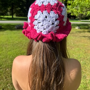 Handmade Crochet Granny Square Bucket Hat – Retro 70s Style, Colorful Boho Festival Hat, Y2K Aesthetic, One Size Fits Most