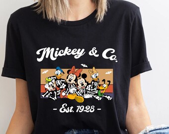 レトロ ミッキー＆CO 1928年設立 ハロウィン シャツ、ディズニー ハロウィン シャツ、ミッキー ゴースト シャツ、ミッキーのそれほど怖くないハロウィン パーティー シャツ