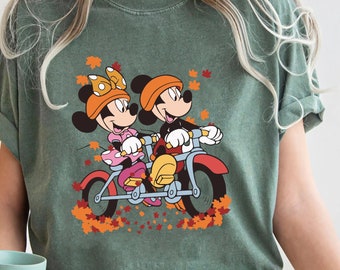 Comfort Colors Vintage Mickey Minnie Camisa de Halloween, Camisa de temporada, Camisa retro Mickey Ghost, Camisa de Halloween de Disney