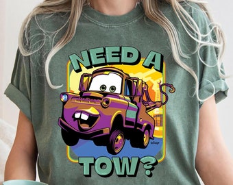 Chemise Tow Mater, besoin d'un remorquage ? T-shirt, film sur les voitures, t-shirt de course, vacances en famille Disney, voyage à Disneyland