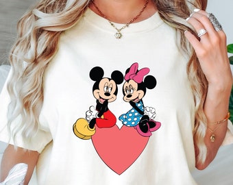 Bluza z nadrukiem Disney Mickey Minnie Love, Koszulka Mickey Minnie, Koszulka walentynkowa Mickey i Minnie, Koszulka Disneyland Love, Prezent na Walentynki