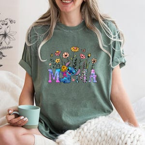 Stitch Mama-tröja, Disney blommig mamma-t-shirt, Stitch Mother-tröja, mors dag Stitch-tröja, Disneyland Mama-blommatröja bild 4