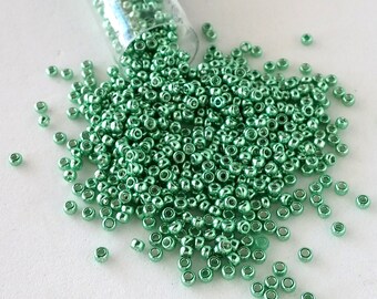 Duracoat Galvanized Dark Mint Green 23 gm  Size 11 Seed Bead Tube Miyuki 4214