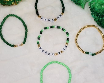 Saint patty's Day Personalized Name Bracelet, Custom Beaded Bracelet, Word Bracelet, Custom Bracelet, Gift for girls, Seed Bead Bracelet (M)