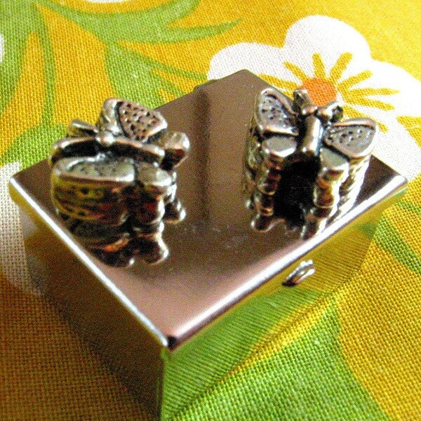 Petite Double Butterfly Box
