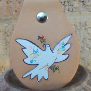 Key Fob with Picasso Dove