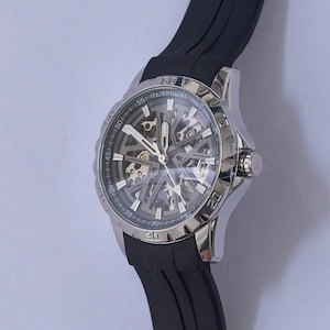 Skeleton Watch Round Automatic Movement Watch with Unique Design Silver Watch Anniversary gifted Luxurious watch cheap watch birthdaygift