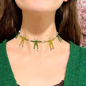 Grodor pärlhalsband - Handgjort halsband med glaspärlor i grodor