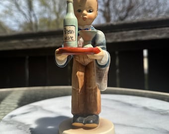 Hummel Figurine "Waiter" Made in Germany #154/1