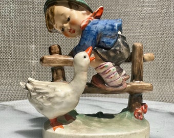 Hummel Goebel "Barnyard Hero" Figurine #195 2/0 Made In Germany