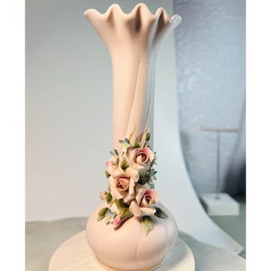 Vtg Lefton China Pink Bud Vase Handcrafted & painted Floral Accents Ruffled Rim