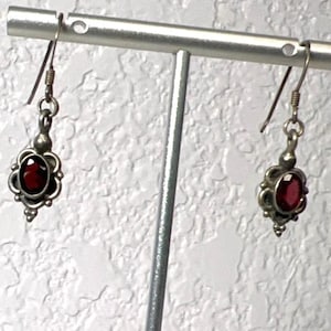 Vtg Sterling Silver 925 Garnet Dangle Earrings Faceted Red Gemstones Tested Boho