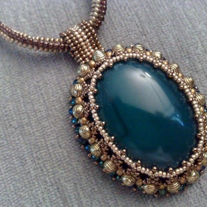 Beaded necklace Tutorial agate pendant image 3