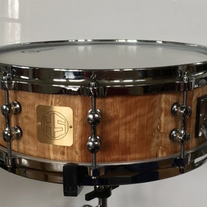 Snare Drum, Figured Birch, Stave Construction, Reinforcement Rings, 14&quot;X5&quot;, Solid Wood, Die Cast Hoops