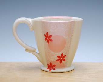 Floral Deluxe Clover cup in Ivory, Pink, & Red