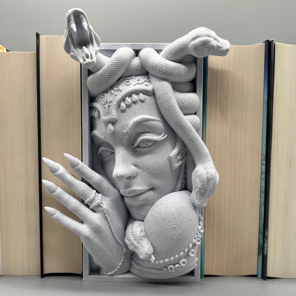 Medusa Bookend: Enchanting Fantasy Horror Magic | Perfect gift for book lovers, fans of horror and gothic decor - Book Nook