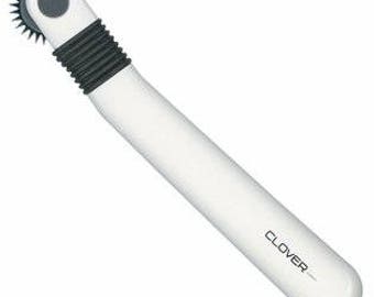 Clover 487W Double Tracing Wheel Serrated Edge