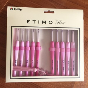Tulip ETIMO Rose Cushion Grip Crochet Set TER-001e pink large hooks