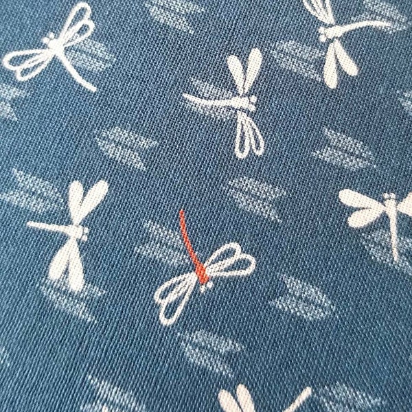 Dragonflies with Arrows in Light Blue Sevenberry Japanese cotton fabric 88227 3-3