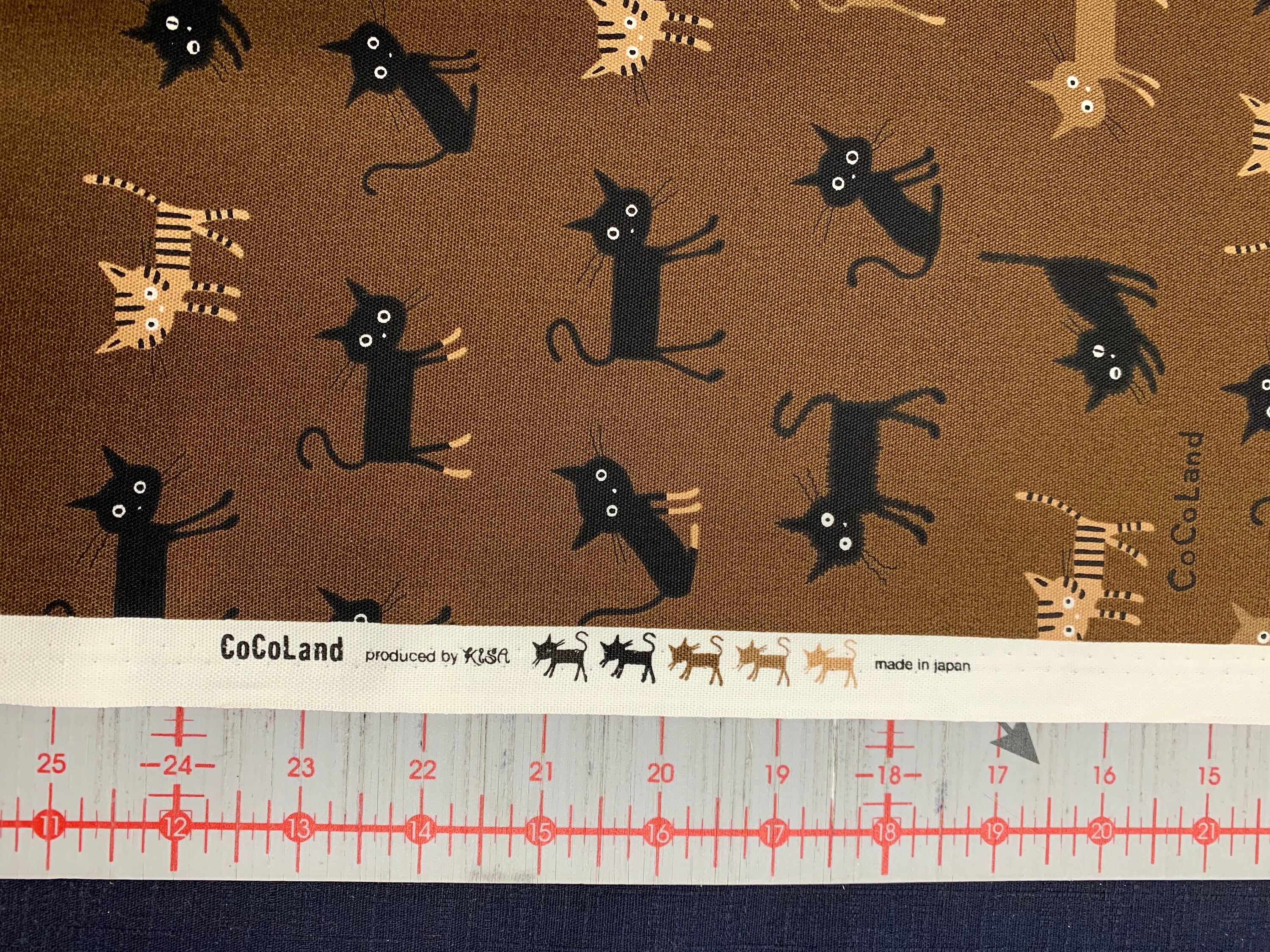 CocoLand taupe black cats brown oxford cotton fabric Japan Fabric