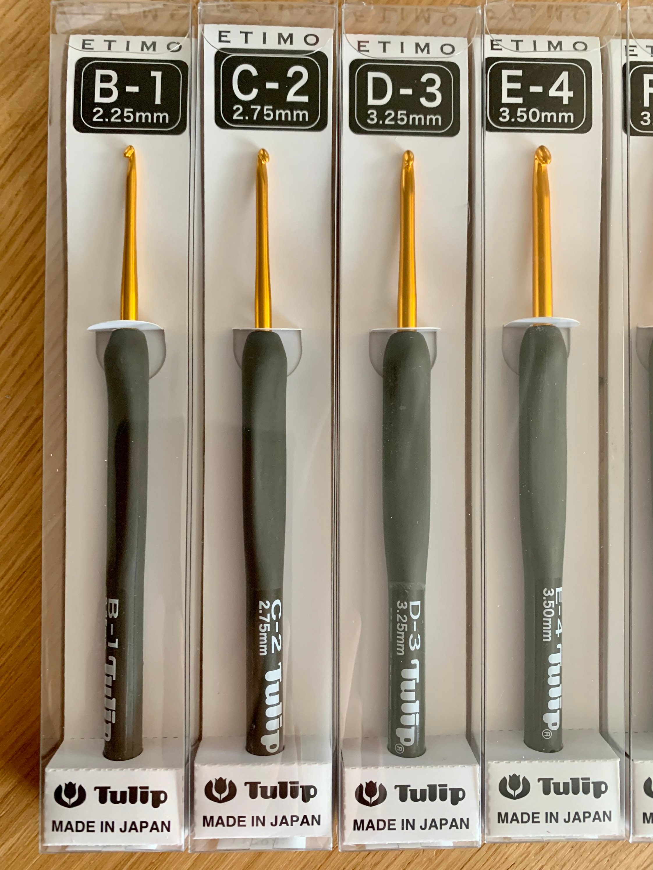 Tulip ETIMO Crochet Hooks With Cushion Grip in Gray and Gold - Etsy