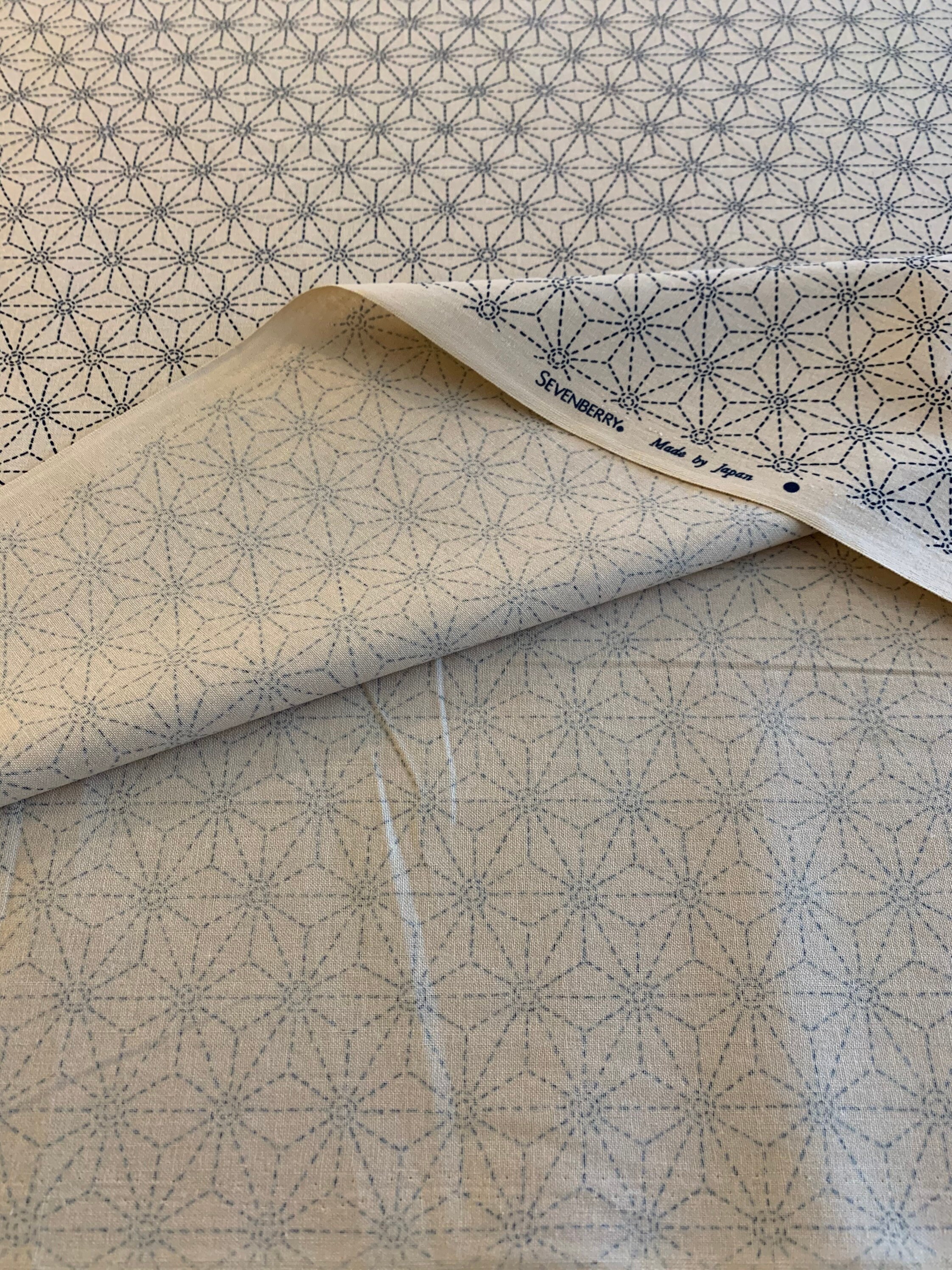 Sevenberry Sashiko Stars Japanese Cotton Fabric 麻の葉