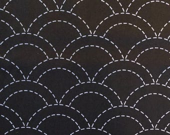 Waves pre-printed Japanese Sashiko cotton fabric Z-103-A black