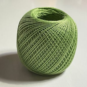 Olympus Thin Japanese Sashiko Thread cotton 80m Ball - Leaf Green ST80S-206