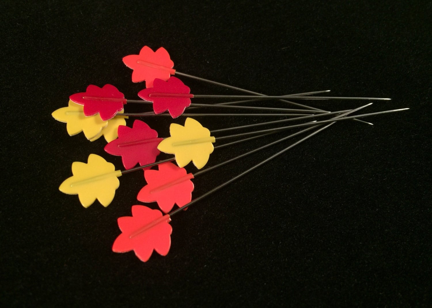 Tulip Maple Leaf Pins Momiji THN-072e from Hiroshima Needles Japan