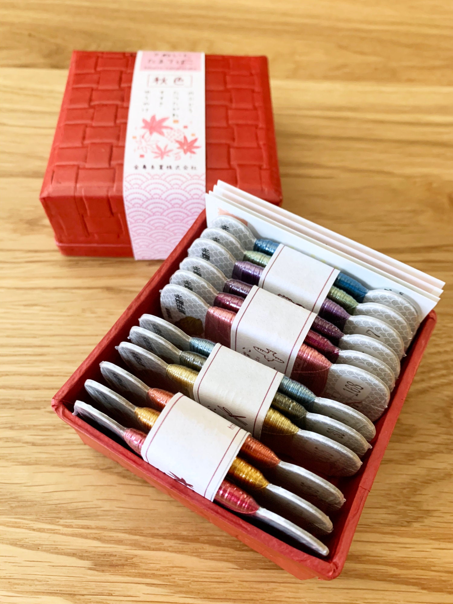.*・゜＊Autumn＊さま専用　.゜・*. 秋色 Autumn Colors Box Kinkame Japanese Silk Thread