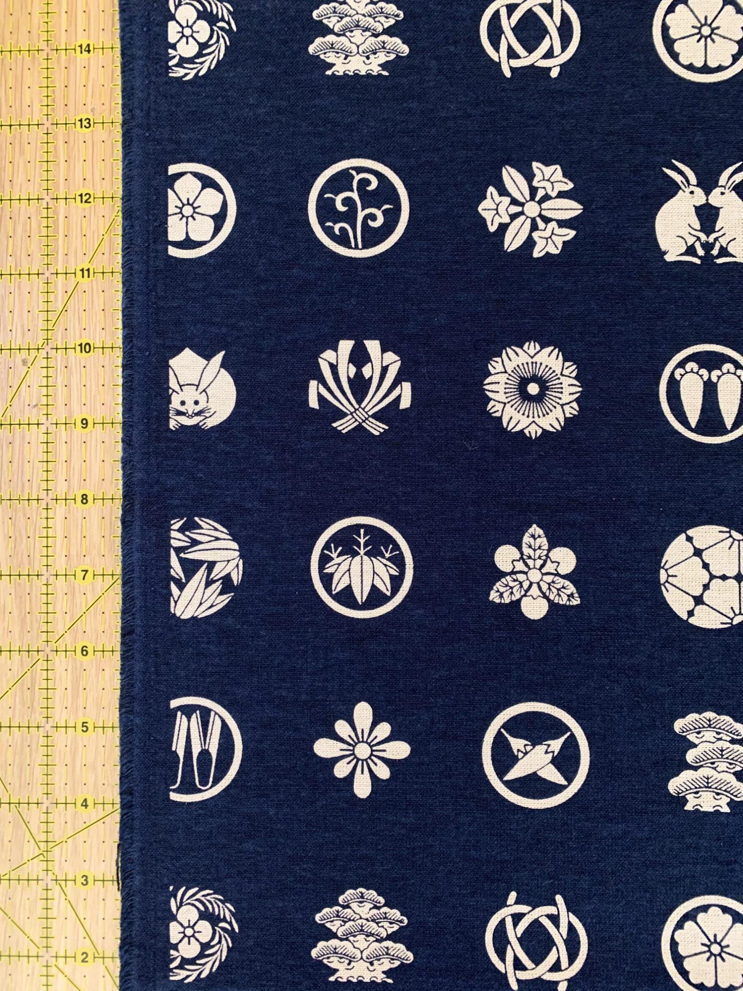 Japanese Family Crests Kamon Cotton Fabric 04-84B Navy Blue Beige