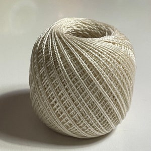 Olympus Thin Japanese Sashiko Thread cotton 80m Ball - Off White ST80S-202