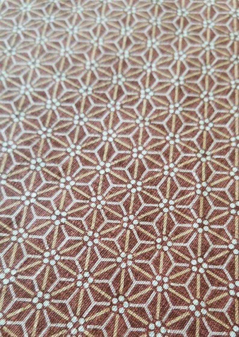 Tela de algodón japonés dobby Morikiku con estampado de hojas de cáñamo en color morera M17000-E3 imagen 3