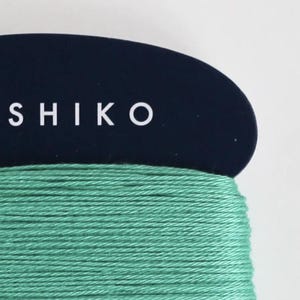 Daruma #207 EMERALD Japanese Cotton SASHIKO thread 40 meter skein 20/4 エメラルド green